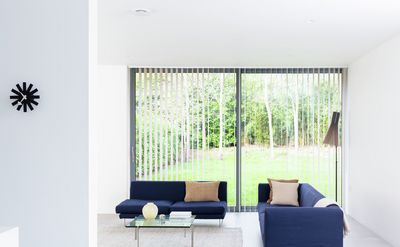 Vertikal-Lamellen, SG 2910, Multi Visio, Gerrards Cross, London, United Kingdom