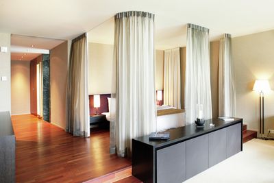 Vorhang-Systeme, Customer Fabrics, Room shot "Hotel Park Weggis", Switzerland, Recess