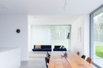 Vertikal-Lamellen, SG 2910, Palisade Revive, Gerrards Cross, London, United Kingdom