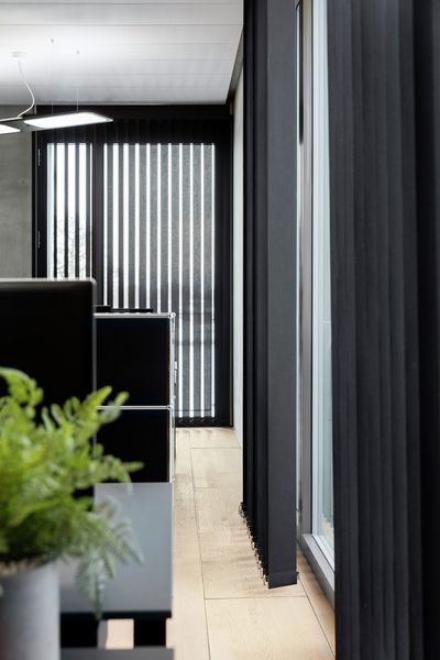 Vertikal-Lamellen, SG 2960, Colorama 2, Office, Bern, Switzerland