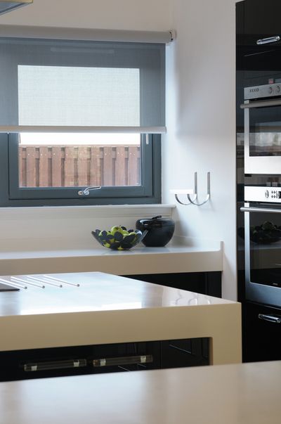 Systèmes stores enrouleurs, SG 4910, Room shot "Kenny Miller Home", Edinburgh, United Kingdom