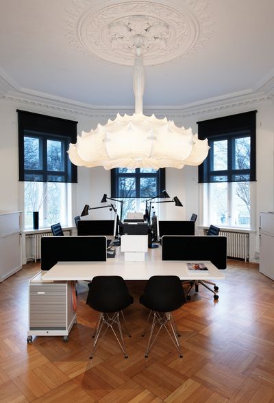 Rollo-Systeme, Multiscreen 1-10%, Room shot "Red Bull Office", Oslo, Norway